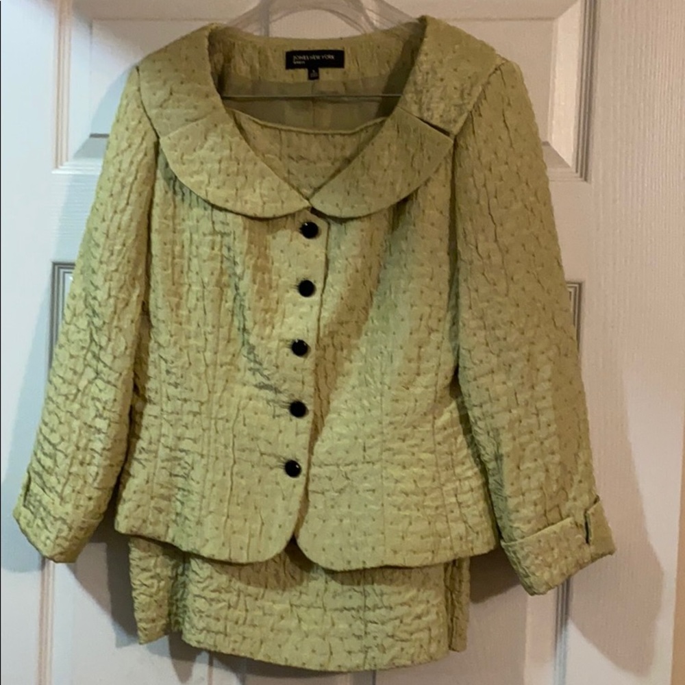 Ladies Skirt Set